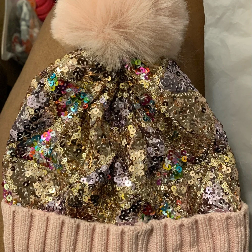 NWOT Girls Hat and Scarf Set - Picture 2 of 7